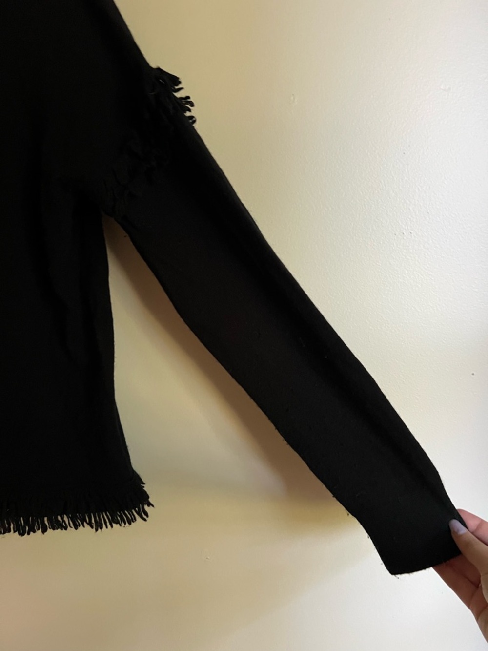 Vineyard Vines Woman’s Black Super Soft Cashmere Wool Blend Sweater Size Small - Picture 9 of 12